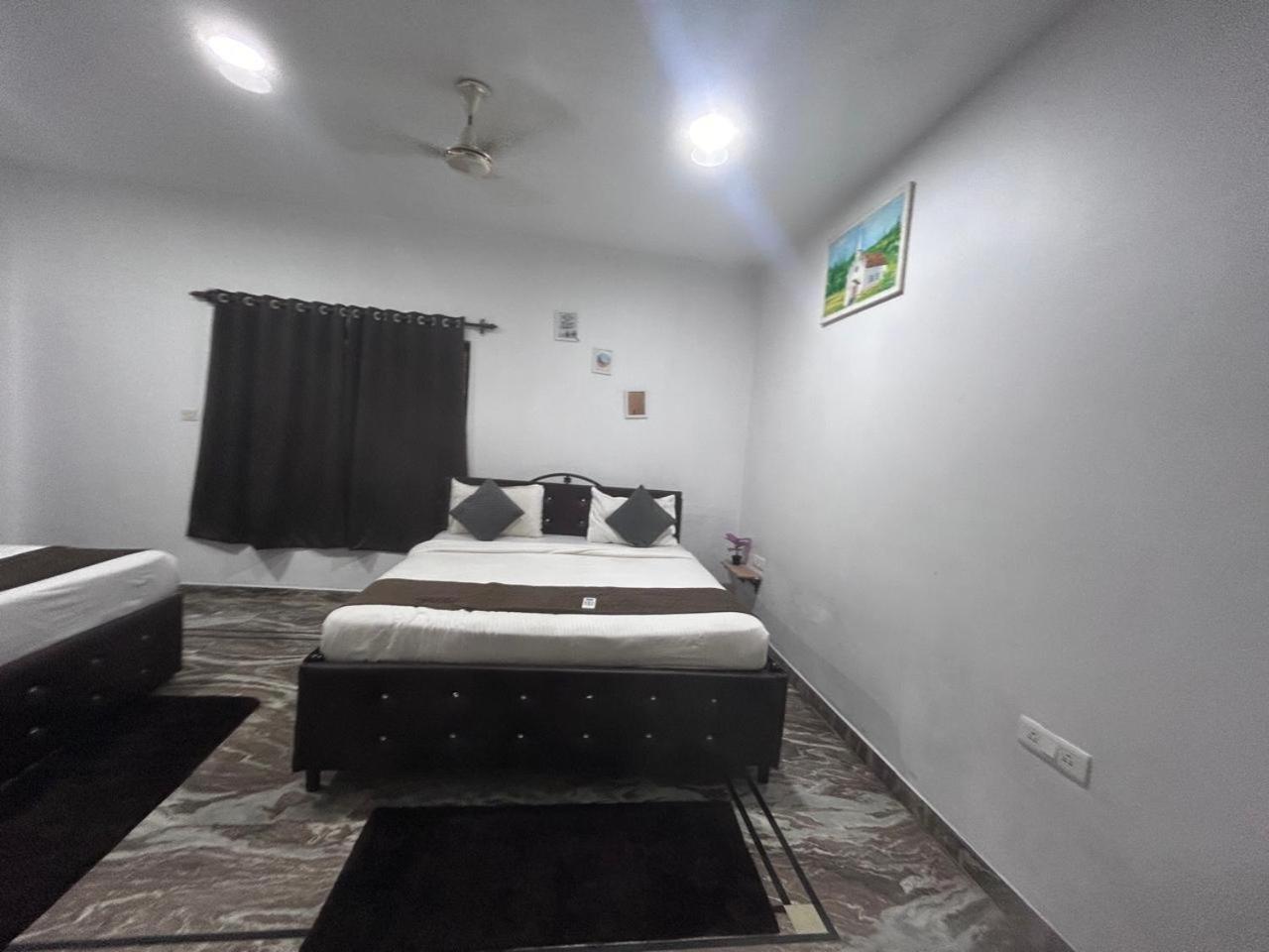 Hotel Baga Place الغرفة الصورة