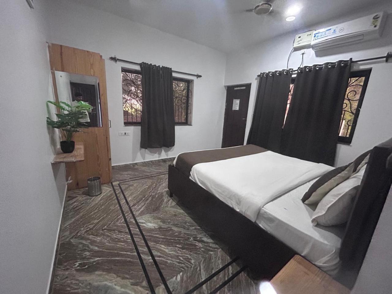 Hotel Baga Place الغرفة الصورة