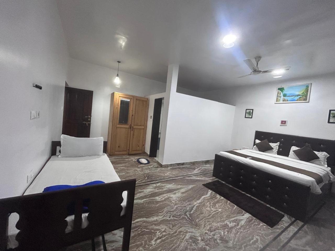 Hotel Baga Place الغرفة الصورة